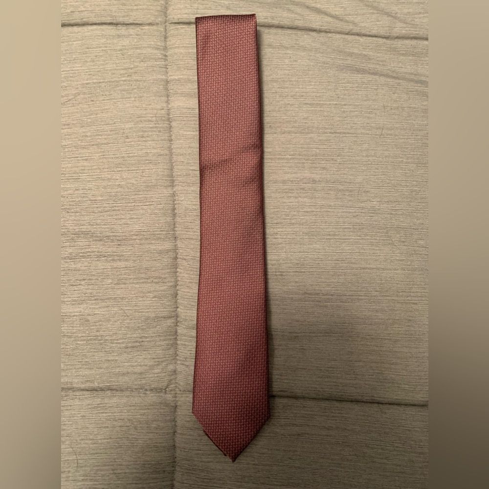 Bar lll burgundy tie